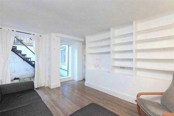 1 Bedroom Flat To Rent In Elms Road, Clapham, London, SW4