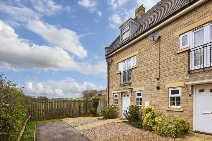 3 Bedroom End Of Terrace House For Sale In Lytham Park, Oundle, Peterborough, PE8