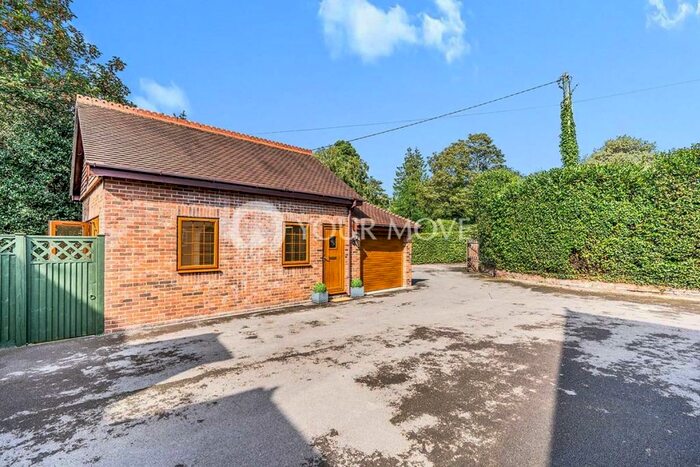 2 Bedroom Detached House To Rent In The Old Stables Outlands Lane, Curdridge, Southampton, SO30