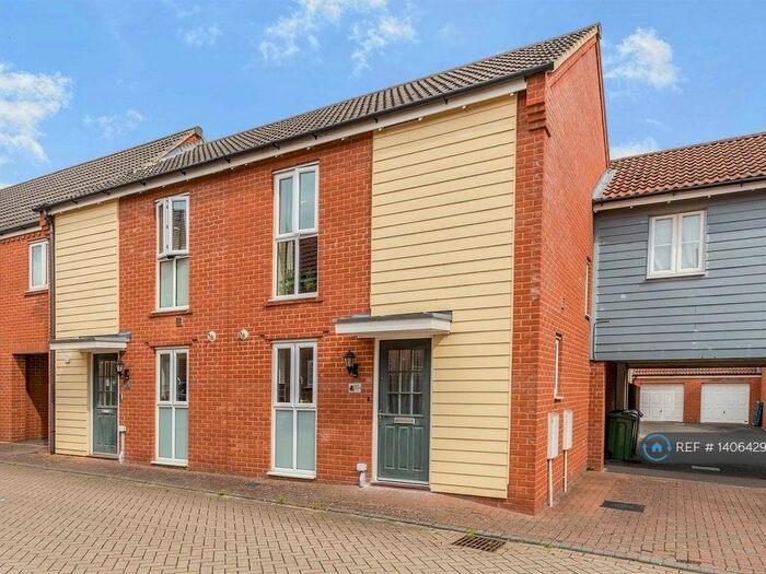 2 Bedroom Semi-Detached House To Rent In Knappers Way, Costessey, Norwich, NR8