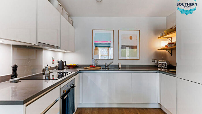 1 Bedroom Flat For Sale In Nicholson Square, E3