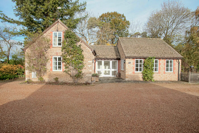 3 Bedroom Cottage To Rent In Longworth, Abingdon, OX13