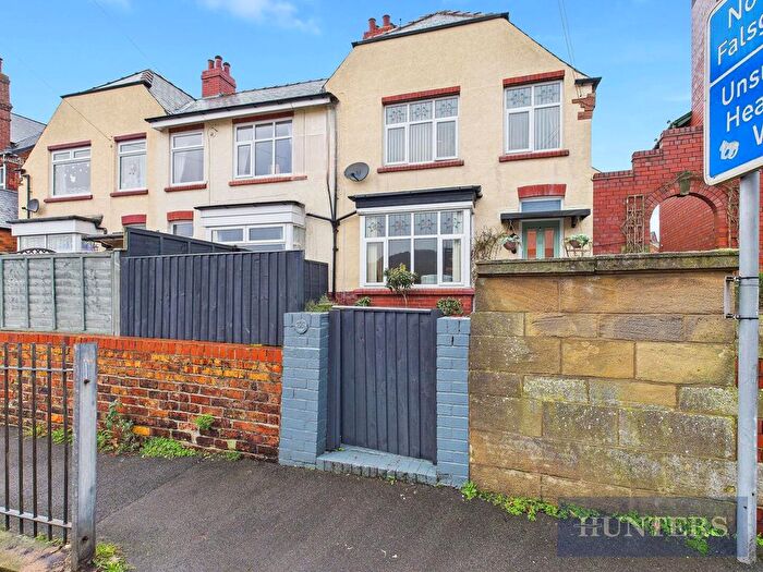 3 Bedroom End Terrace House For Sale In Londesborough Road, Scarborough, YO12