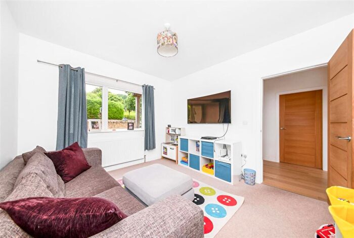 5 Bedroom Detached House For Sale In Burnlee Road, Holmfirth, HD9