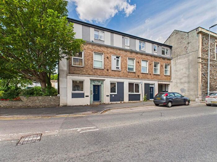 1 Bedroom Flat For Sale In Hanham Road, Kingswood, Bristol, BS15