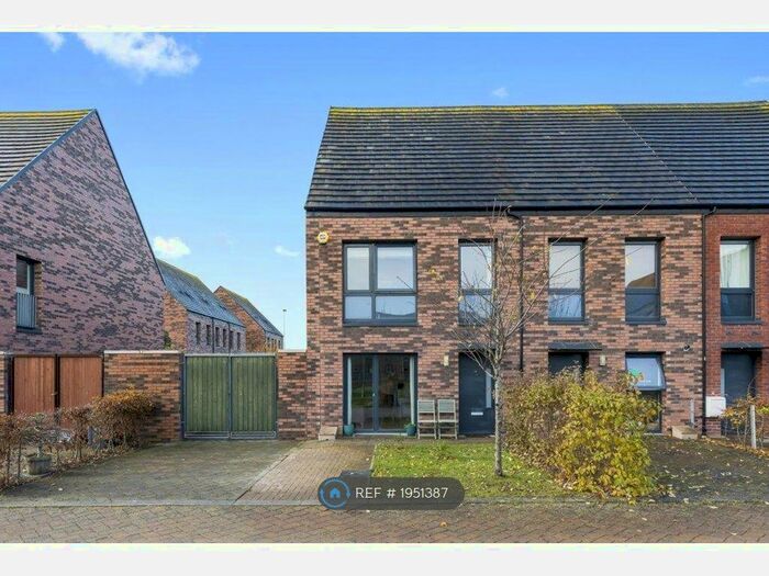 3 Bedroom End Of Terrace House To Rent In Grieve Crescent, Edinburgh, EH4