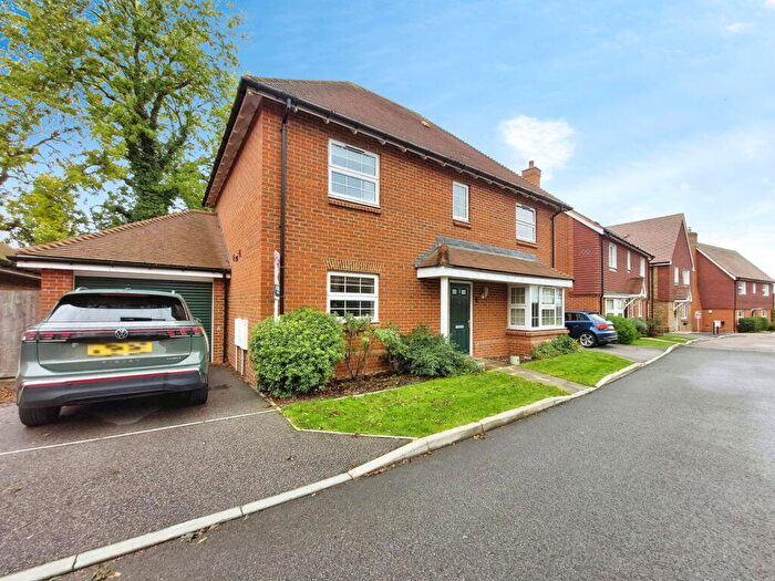 4 Bedroom Detached House For Sale In Parks Road, Harrietsham, Maidstone, ME17