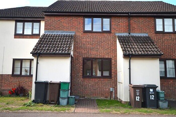 2 Bedroom House To Rent In Belvedere Gardens, St Albans, St. Albans, AL2