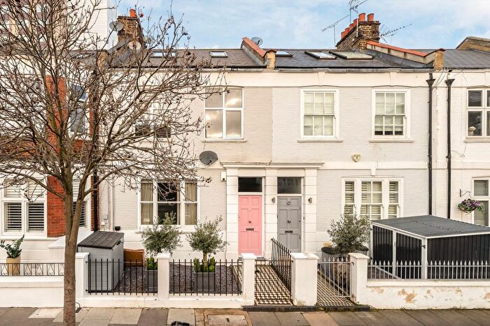 1 Bedroom Flat To Rent In Sedlescombe Road, Fulham, SW6