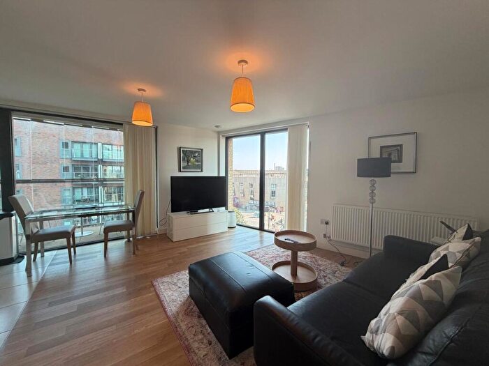 2 Bedroom Apartment To Rent In Victoria House, Surrey Quays Road, London, SE16