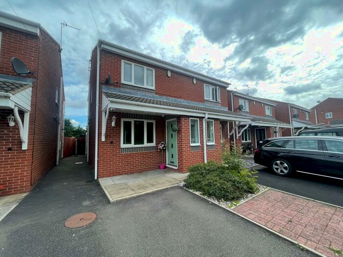 2 Bedroom Semi-Detached House To Rent In Vicarage Lane, Codnor Park, Nottingham, NG16