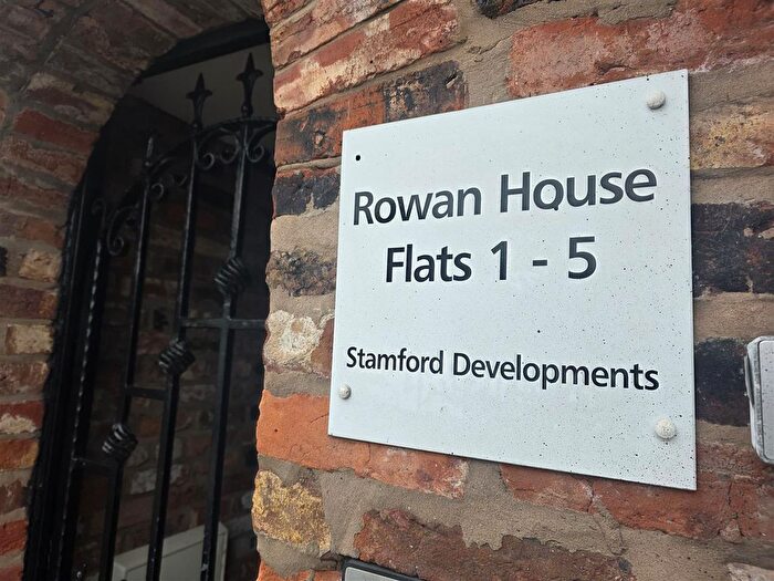 1 Bedroom Flat To Rent In Stamford Street Central, Ashton-Under-Lyne, OL6