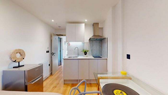 Studio To Rent In Court Way, London, W3