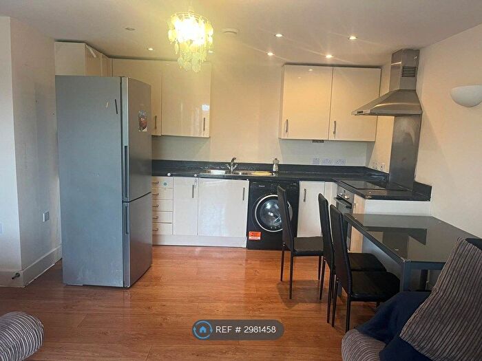 2 Bedroom Flat To Rent In Boniface House, Croydon, CR0
