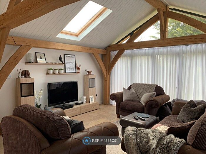 3 Bedroom Detached House To Rent In The Barn, Malden Rushett, KT9
