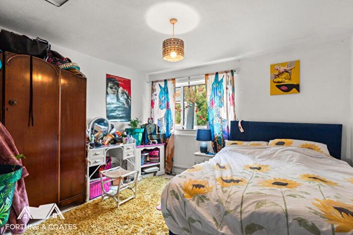 3 Bedroom Terraced House For Sale In Woodcroft, Harlow, CM18