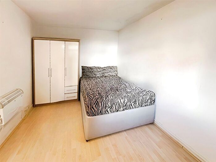 1 Bedroom Flat To Rent In Rhodaus Close, Canterbury, Kent, CT1