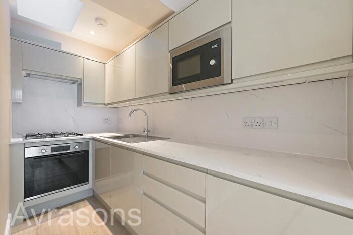 2 Bedroom Flat To Rent In Lexham Gardens, Kensington, W8