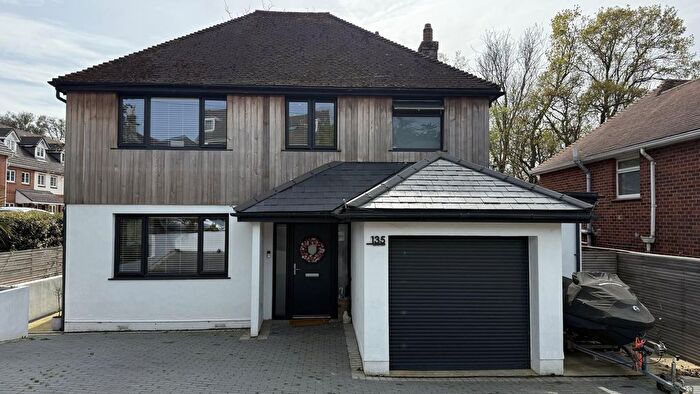 4 Bedroom Detached House For Sale In West Hill Road, Ryde, PO33