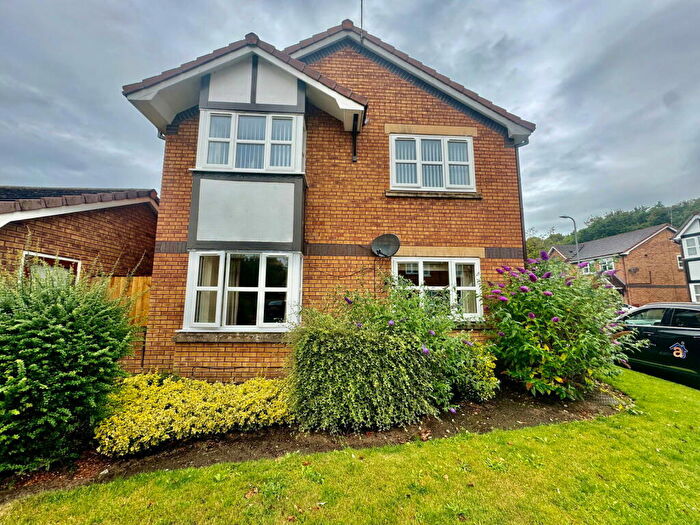2 Bedroom Flat For Sale In Kings Meadow, Ainsdale, Southport, PR8