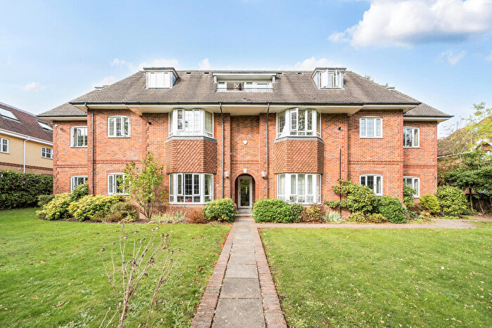 2 Bedroom Apartment To Rent In Shoppenhangers Road, Maidenhead, SL6