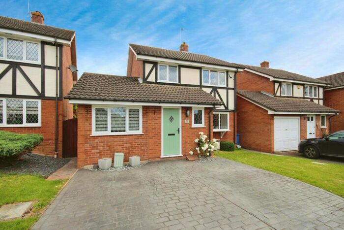 3 Bedroom Detached House To Rent In Farley Copse, Amen Corner, RG42