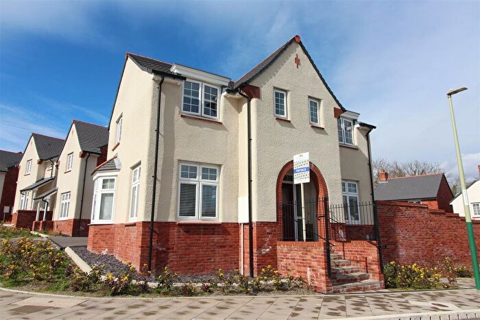 4 Bedroom Detached House For Sale In Sirhowy Crescent, Pontllanfraith, Blackwood, NP12