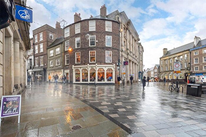 6 Bedroom Apartment To Rent In Saddler Street, Durham City, DH1