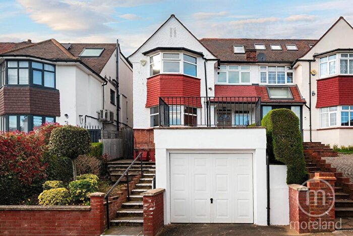 5 Bedroom Semi Detached House For Sale In Ridge Hill, Golders Green, NW11