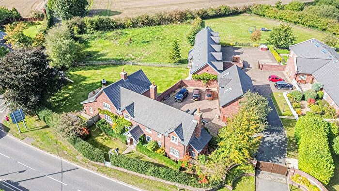 4 Bedroom Detached House For Sale In Stretton Road, Appleton, Warrington, WA4