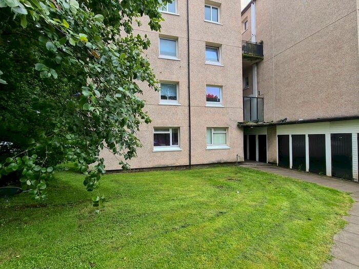 1 Bedroom Flat To Rent In Winning Quadrant, Wishaw, ML2