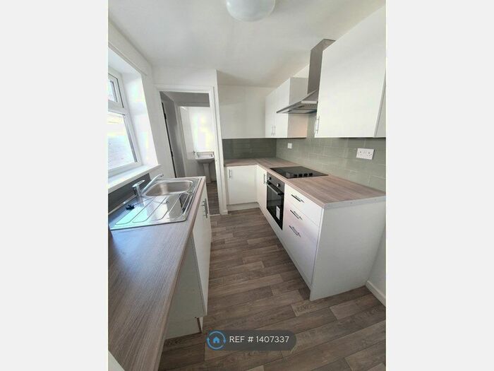 2 Bedroom Terraced House To Rent In Finsbury Street, Middlesbrough, TS1