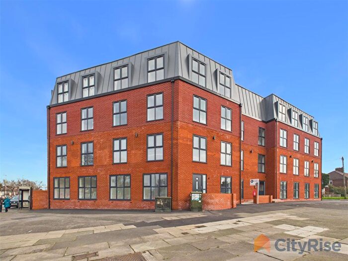 1 Bedroom Flat To Rent In Queens Court, Queens Drive, Liverpool, L14