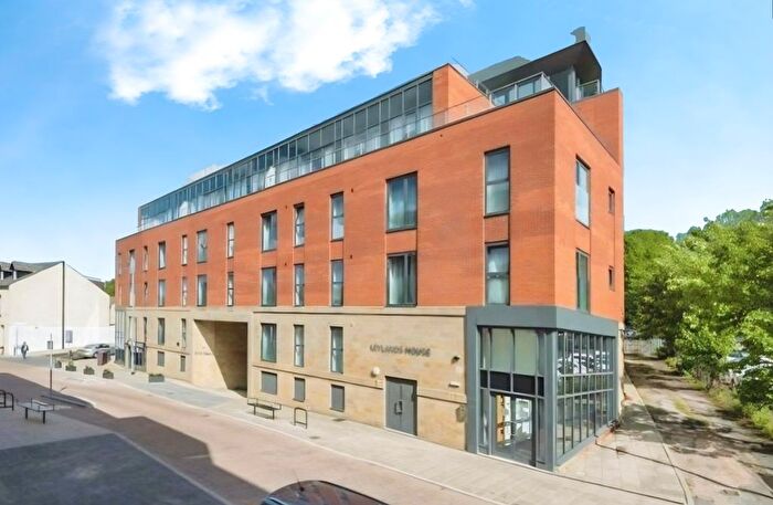 2 Bedroom Flat To Rent In Mabgate, Leeds, West Yorkshire, LS9