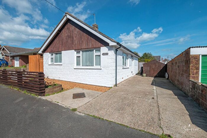 2 Bedroom Detached Bungalow For Sale In Latimer Road, St. Helens, PO33