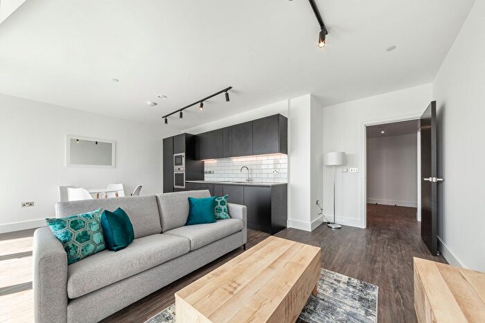 1 Bedroom Flat To Rent In Victoria Road, Acton, W3