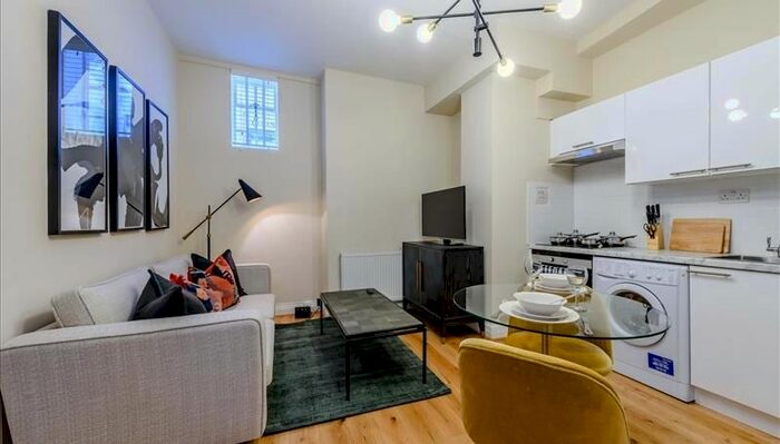 1 Bedroom Flat To Rent In Park Road, London, NW8
