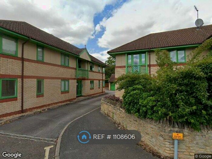 1 Bedroom Flat To Rent In Victoria Court, Bicester, OX26