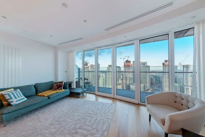 1 Bedroom Apartment To Rent In Arena Tower, Crossharbour Plaza, Canary Wharf, E14