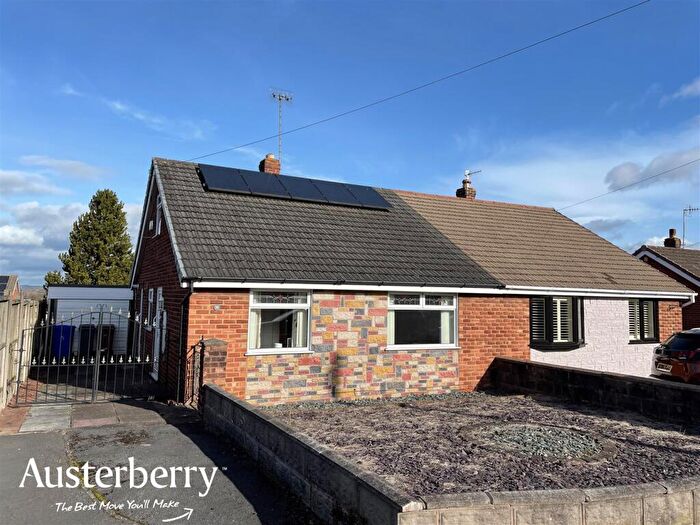 2 Bedroom Semi-Detached Bungalow To Rent In Glenroyd Avenue, Eaton Park, Stoke-On-Trent, Staffordshire, ST2