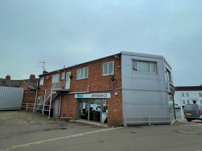 1 Bedroom Flat To Rent In Broad Green, Wellingborough, NN8