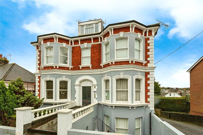 1 Bedroom Flat To Rent In Woodbury Park Road, Tunbridge Wells, Kent, TN4