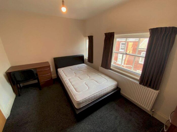 Property To Rent In A New Street, Room, LE1