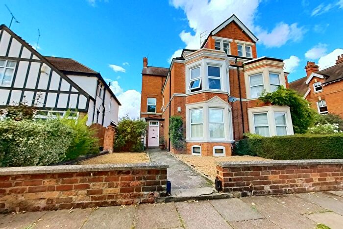 1 Bedroom Flat For Sale In The Drive, Abington, NN1