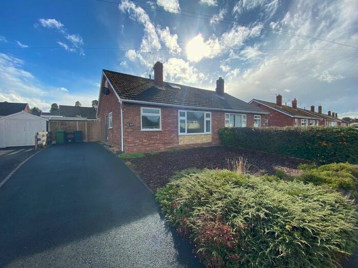 3 Bedroom Semi-Detached Bungalow To Rent In Crowmere Road, Shrewsbury, SY2