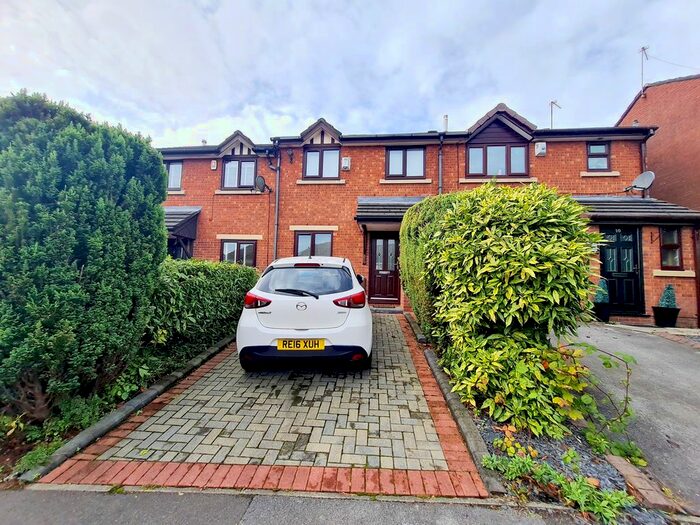 3 Bedroom Terraced House To Rent In Croftleigh Close, Whitefield, Manchester, M45