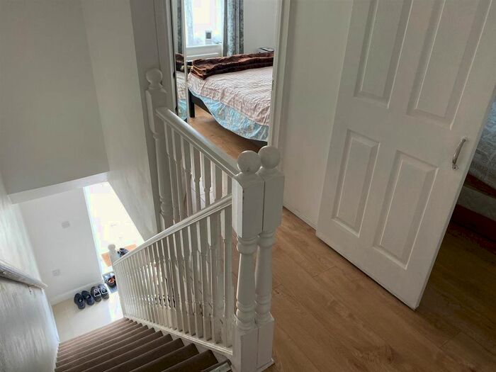 2 Bedroom Semi-Detached House To Rent In Berry Way, London, W5