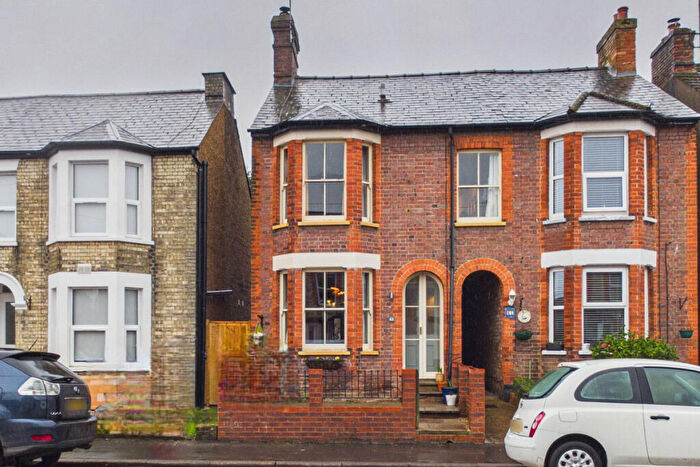 3 Bedroom Semi Detached House For Sale In Weymouth Street, Apsley, HP3