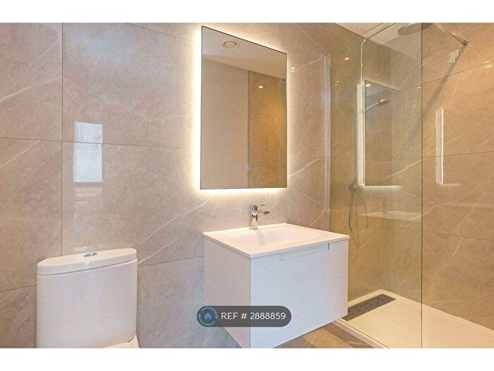 1 Bedroom Flat To Rent In Churchill Way, Macclesfield, SK11