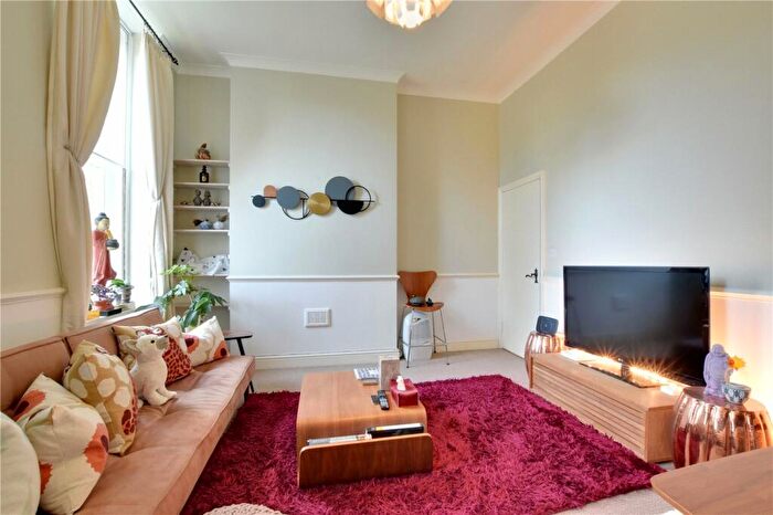 1 Bedroom Apartment For Sale In Shooters Hill Road, Shooters Hill, London, SE18